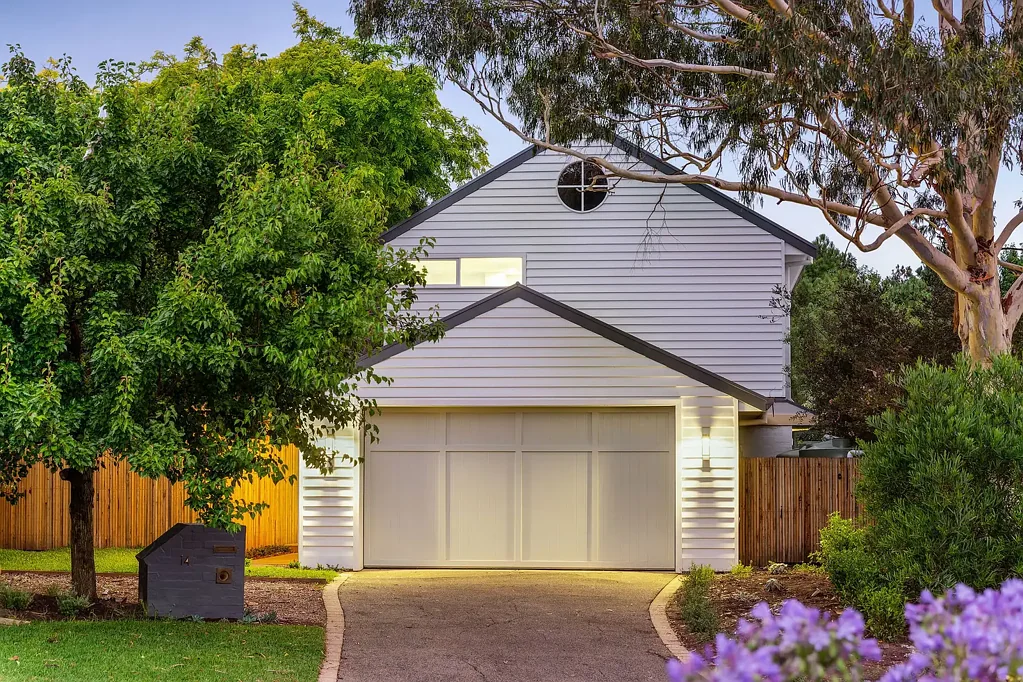 Mount Martha 5 Bedroom COASTAL LUXURY HAVEN
