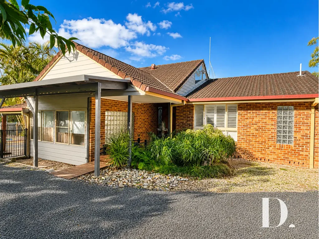 Sought-After Semi-Rural Living Close to the Coast
