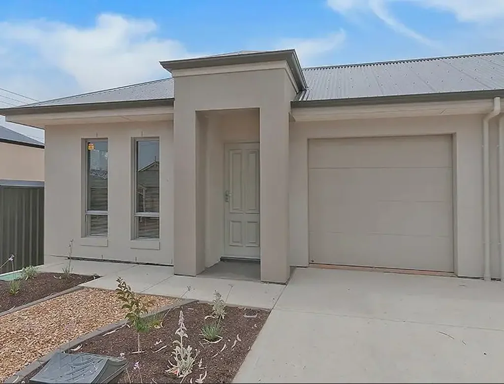 Stylish 3-Bedroom Home with Low-Maintenance Living
