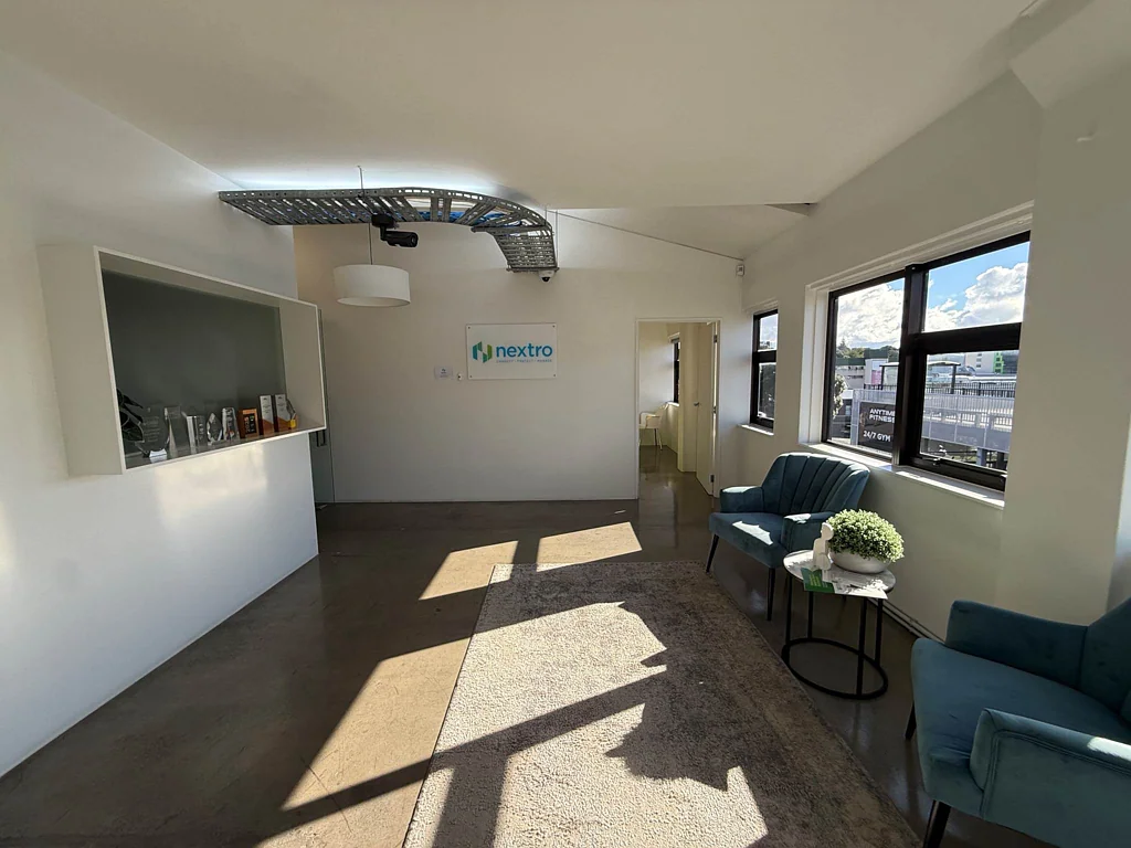 Newmarket TOP FITTED FLOOR WITH NORTHERN OUTLOOK