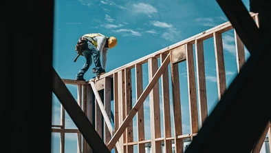 升温了！新西兰住宅建筑持续回春，这类物业却越来越冷！