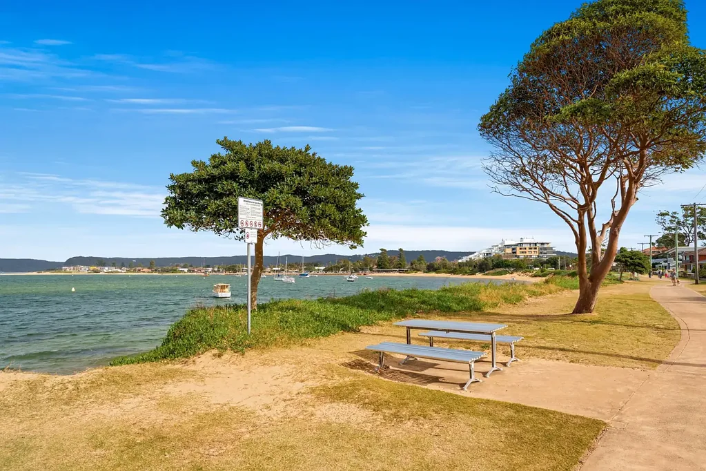Ettalong Beach 1房  Premier Ettalong Beach Unit with Direct Beachfront Reserve Access