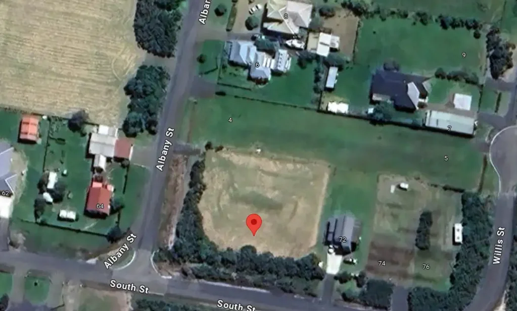 Port Albert VENDOR MUST SELL!!!Perfect opportunity to build your holiday home in this  quite costal town