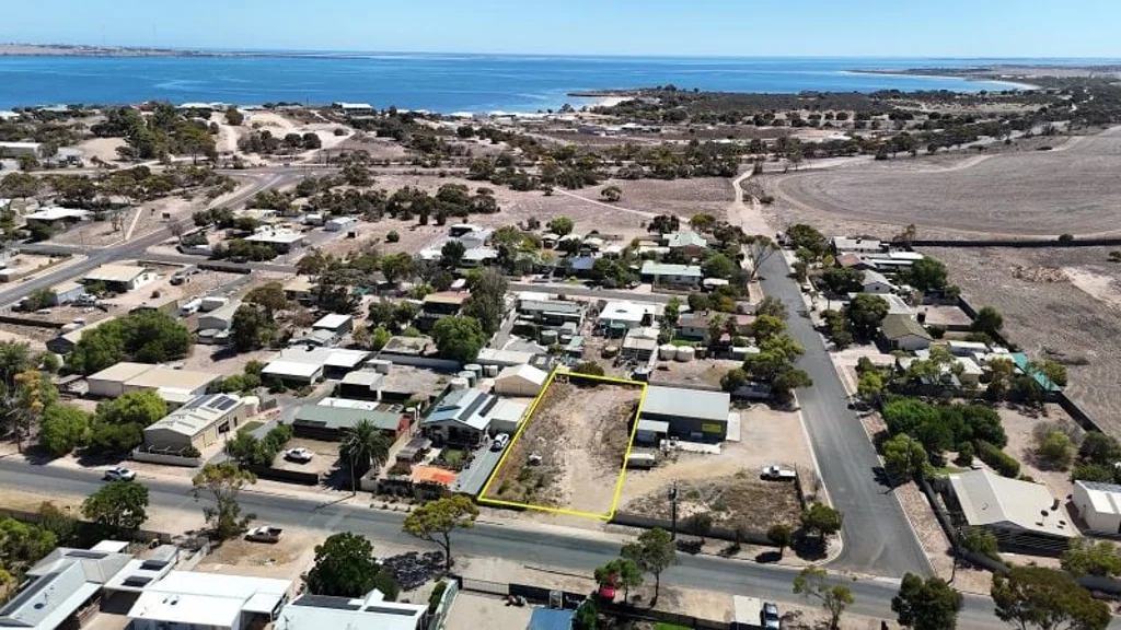 Streaky Bay  CENTRALLY LOCATED  VACANT ALLOTMENT OF 1012m2