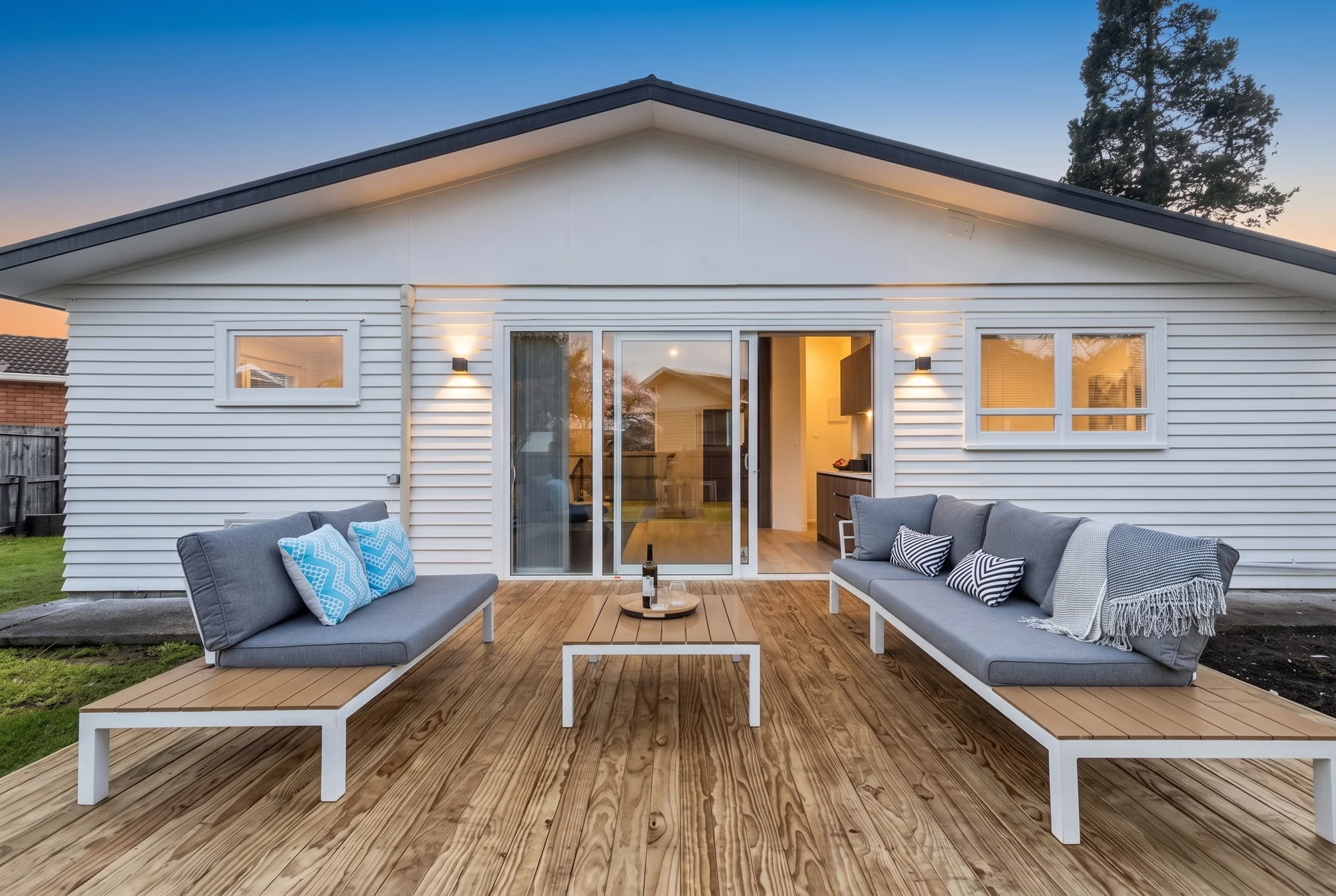 Papakura 4कमरा Extended Family + Study + Income!
