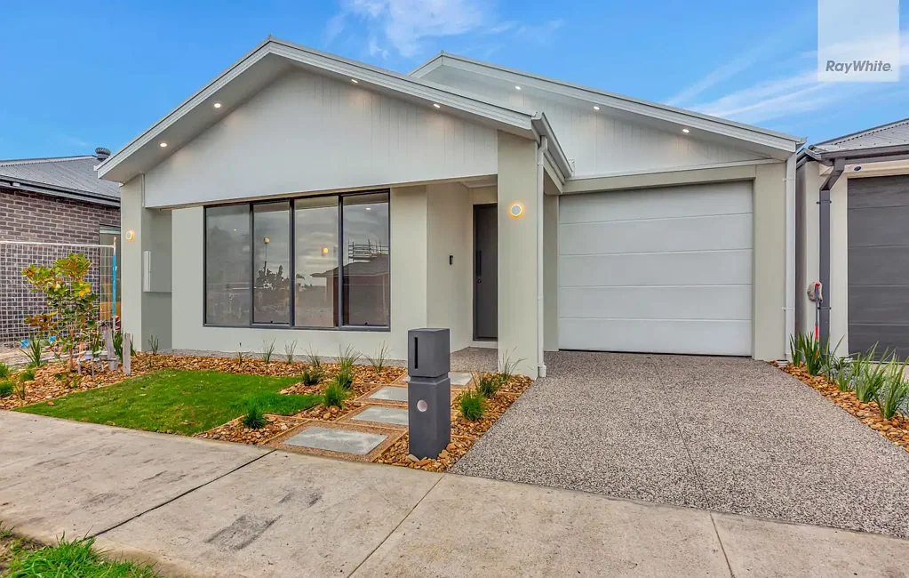 Brand New Family Living with Premium Finishes