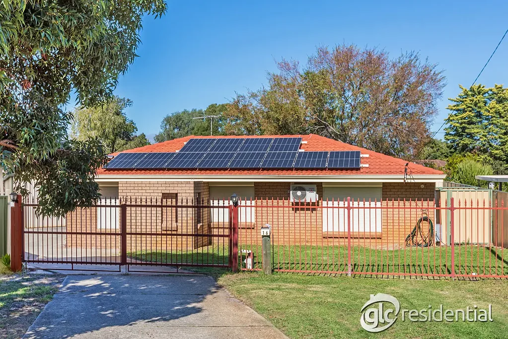 16 Dulverson Place, South Lake, WA 6164