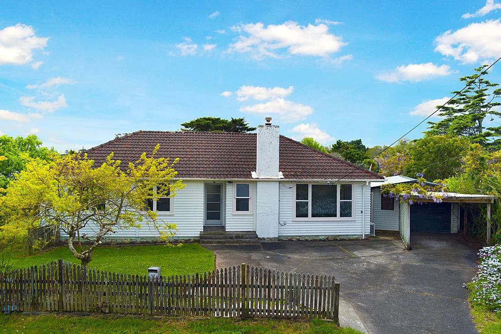 49 Longburn Road, Henderson, Waitakere City, Auckland