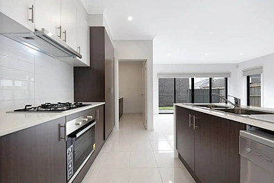1/25 Clyde Street, Newport, VIC 3015, 3房, 3浴, Townhouse