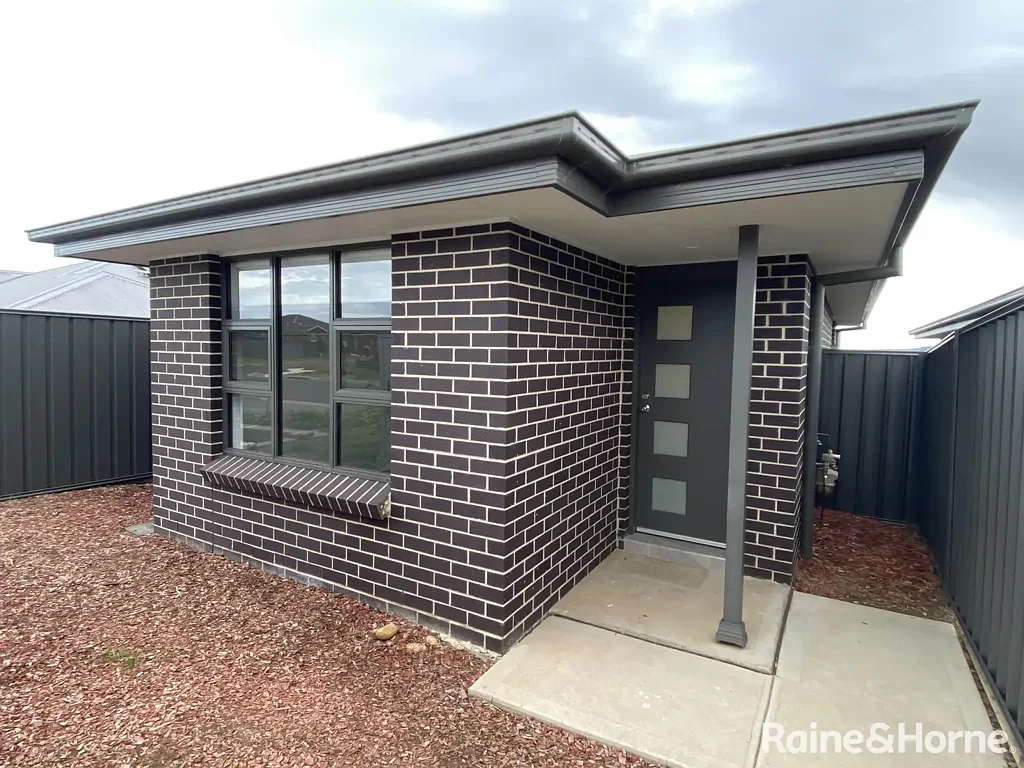 Modern One Bedroom Unit