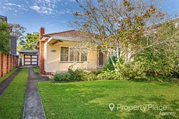 9 Kingston Avenue, Panania