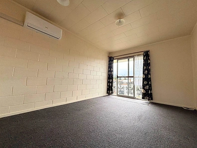 Central 1 Bedroom Unit