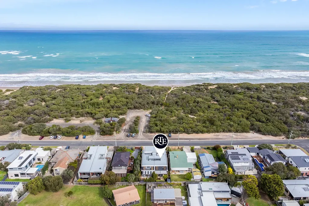 Ocean Grove 4房  Luxe Townhouse, Footsteps from the Water
