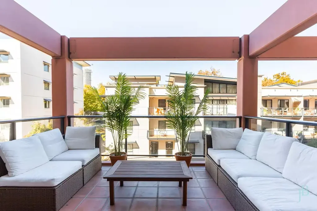 Perth 2Kwarto Riverside city-edge living at its finest
