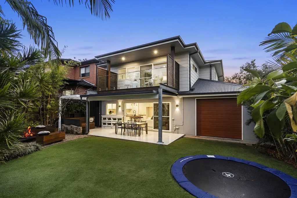 Oyster Bay 5Moenga The Ultimate Family Entertainer