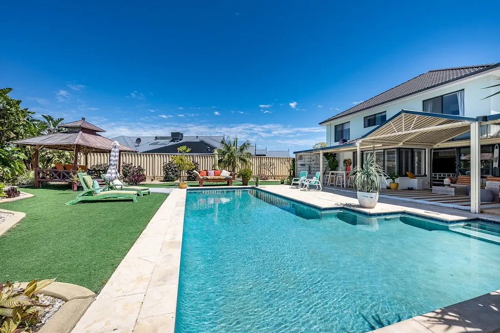 10 Hayling Road, Iluka, WA 6028