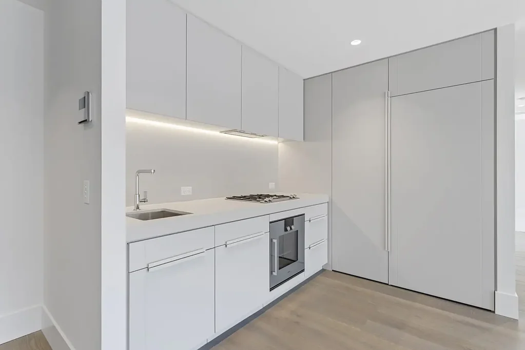 Amazing 2-bedroom apartment at Capitol Grand, Melbourne's first 6 star building - Comes with Car Park & Storage Cage!