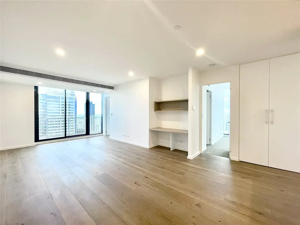 Luxurious 3-Bedroom Apartment at Melbourne Grand!