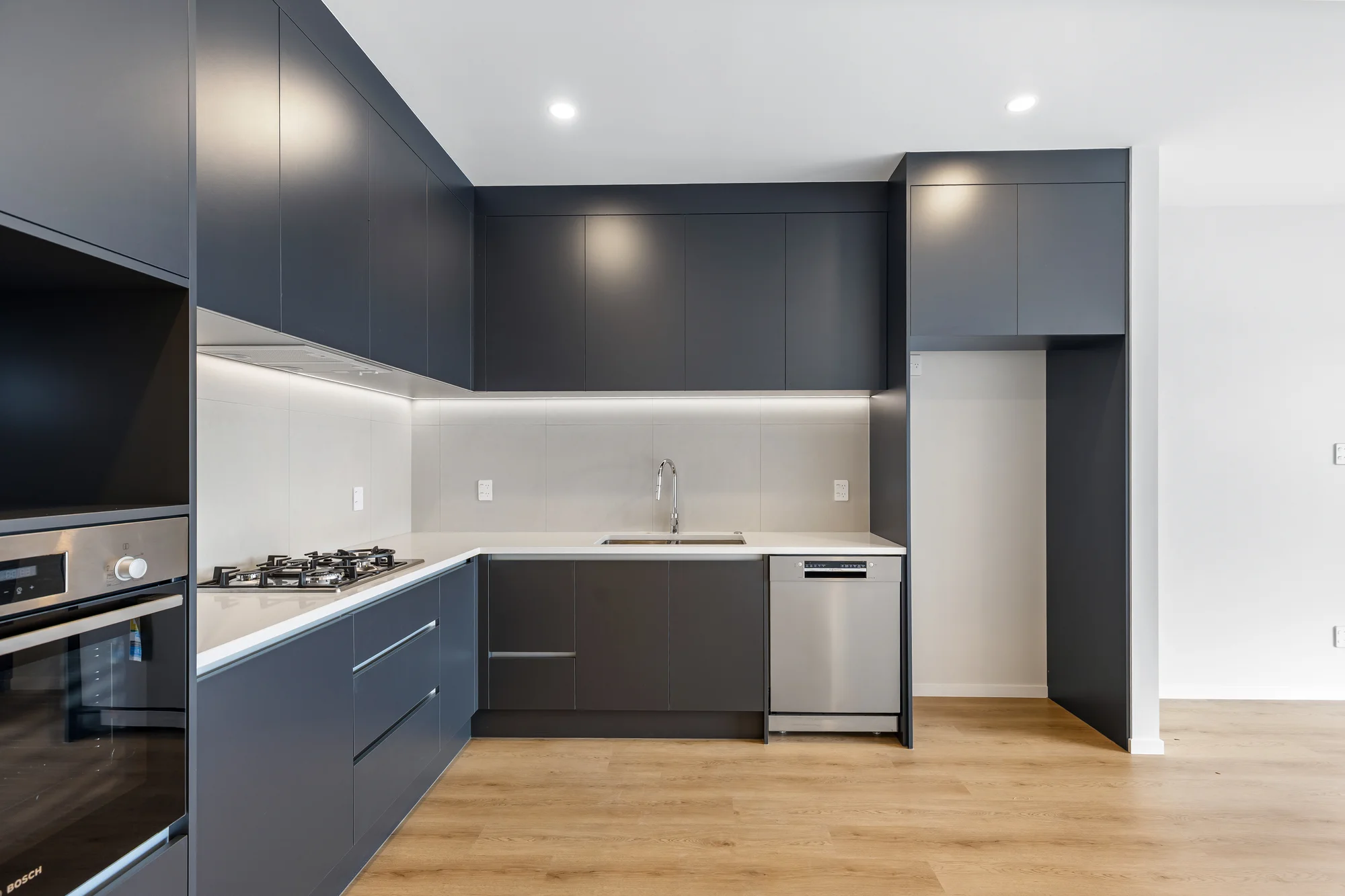 24 Puwha Street, Massey, photo 5