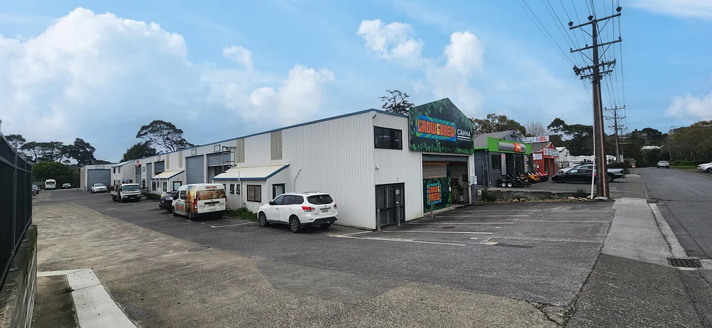 Silverdale 124sqm warehouse - Silverdale industrial