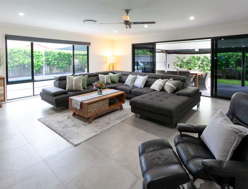 9 Cann Close, Pacific Pines, QLD 4211, 4 Bedrooms, 2 Bathrooms, House