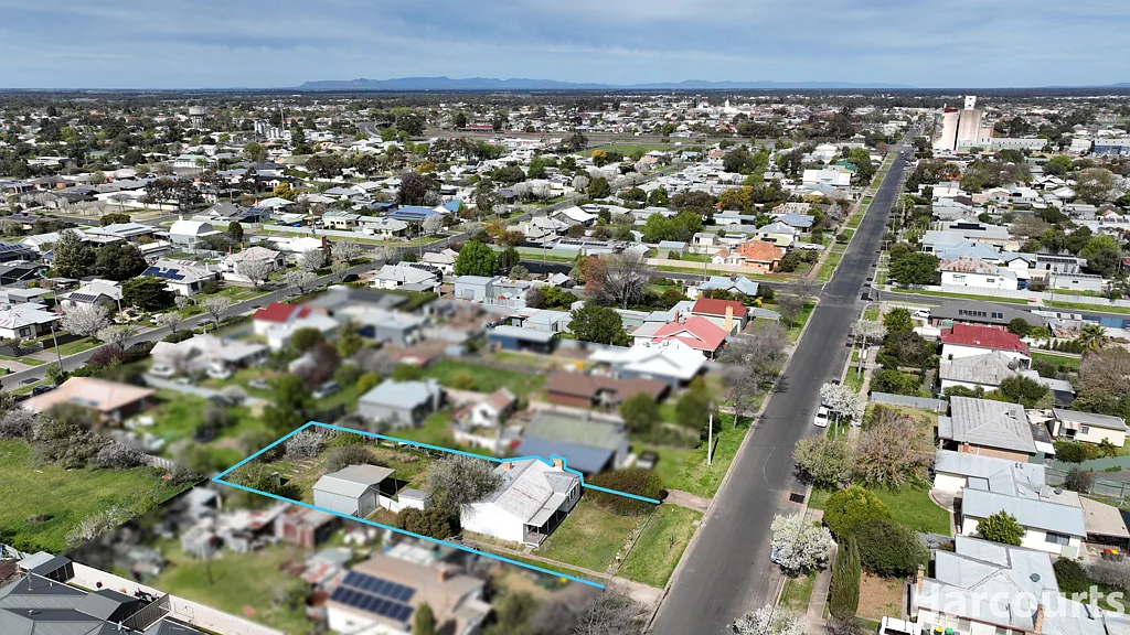 64 Wawunna Road, Horsham, VIC 3400