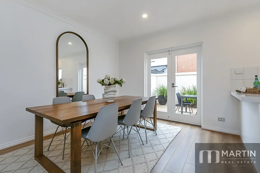 North Adelaide 3房  STUNNING NEWLY RENOVATED TORRENS TITLED TOWNHOUSE