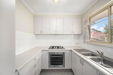 4/77 Britten-Jones Drive, Holt, ACT 2615, 2 slaapkamers, 1 badkamers, Townhouse