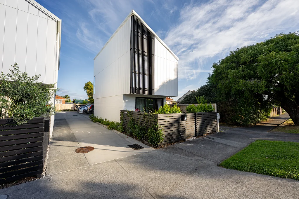 Avondale 2房  Charming 2 Bed Standalone - Welcoming all offers!