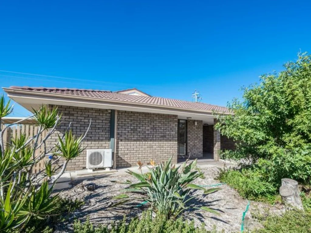 1/232 Willcock Drive, Mahomets Flats, WA 6530