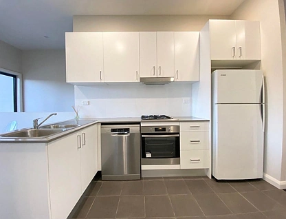 17/26-28 Third Avenue, Macquarie Fields, Macarthur Region, 2 phòng ngủ, 2 phòng tắm, House