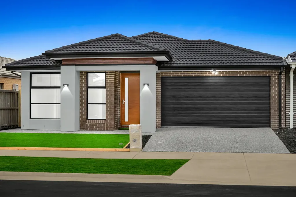 Your Dream Family Home Awaits at Thornhill Park!
