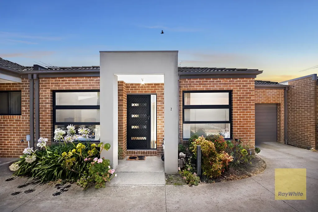 2/10 Santander Crescent, Point Cook, VIC 3030