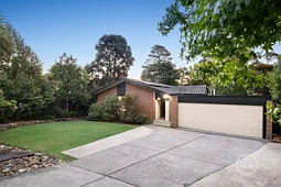22 Nyora Road, Eltham