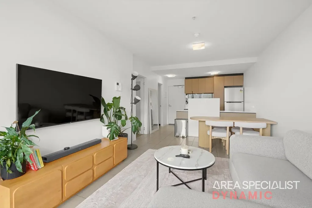 Fully Furnished, Immaculate Presentation & Perfect Location!