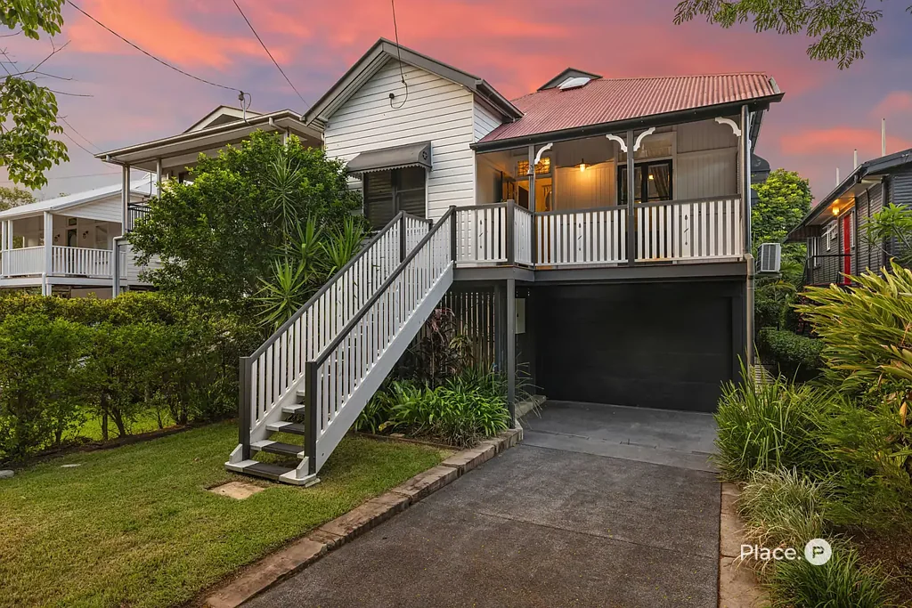 42 Temple Street, Coorparoo, QLD 4151