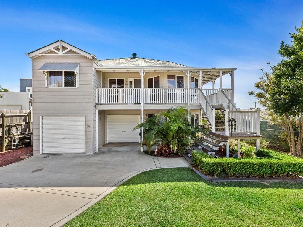 Bald Hills 4部屋 Spacious Queenslander with Dual Living Potential