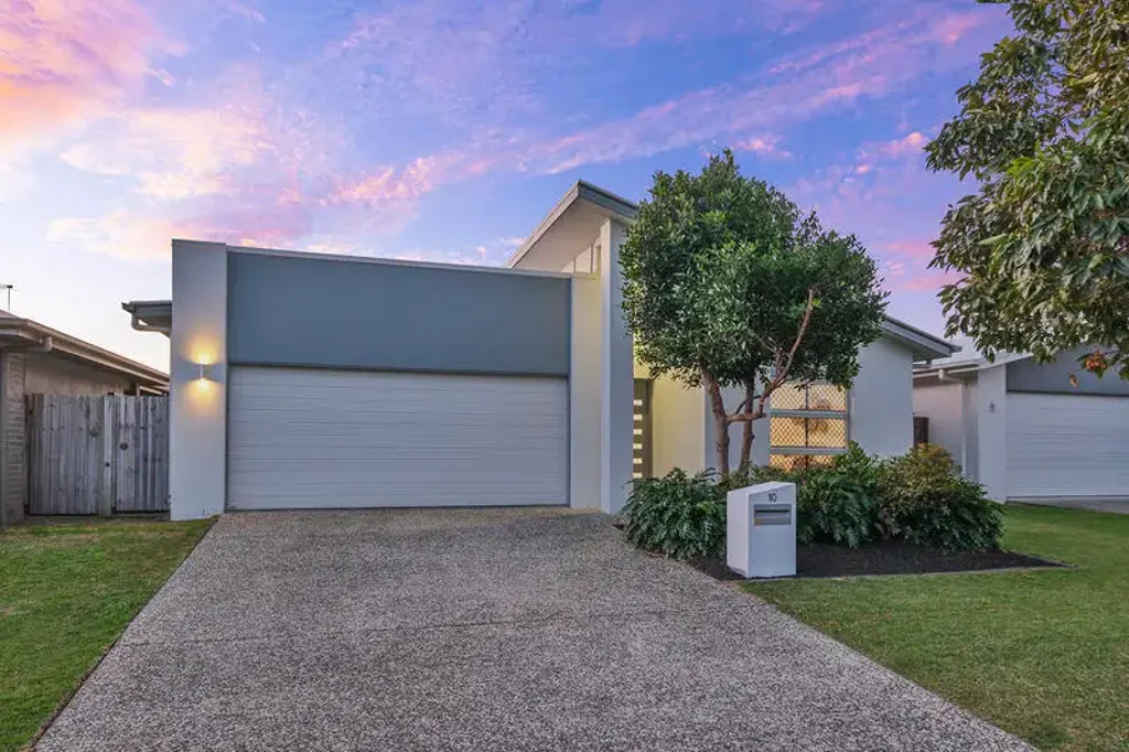 10 Bourke Crescent, Nudgee, QLD 4014