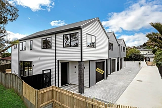 Lots 1-3, Ganymede Place, Half Moon Bay, Manukau City