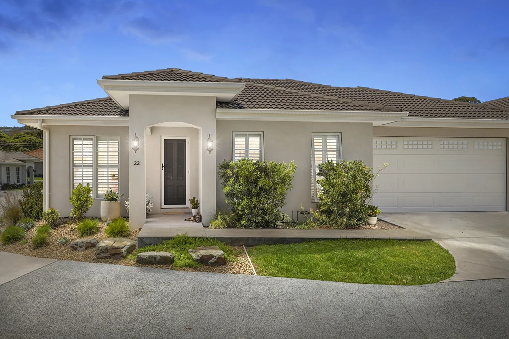 22 Santa Rosa Circuit, Rosebud, VIC 3939