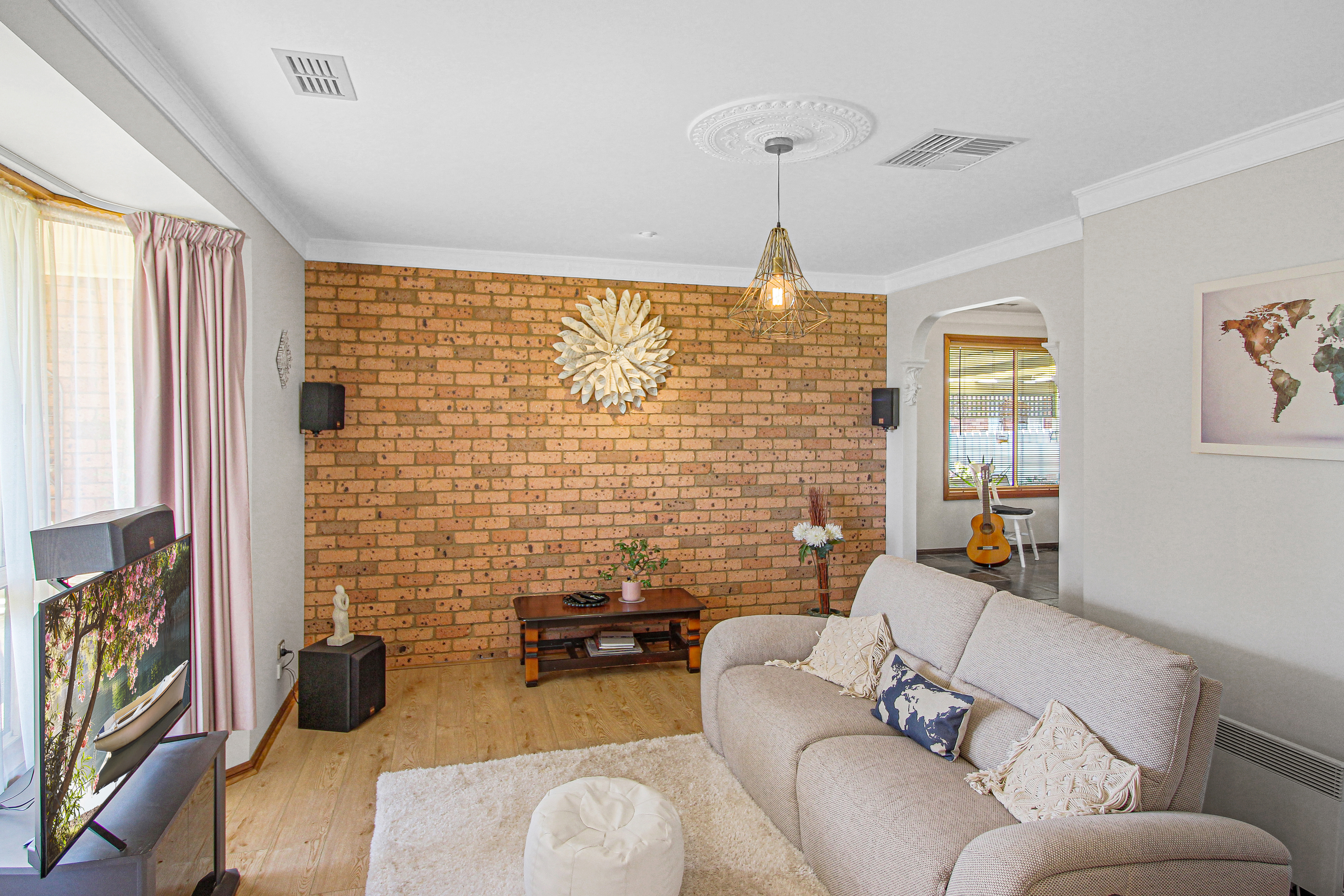 29 LAMILLA ST, GLENFIELD PARK NSW 2650, 0 chambres, 0 salles de bain, House