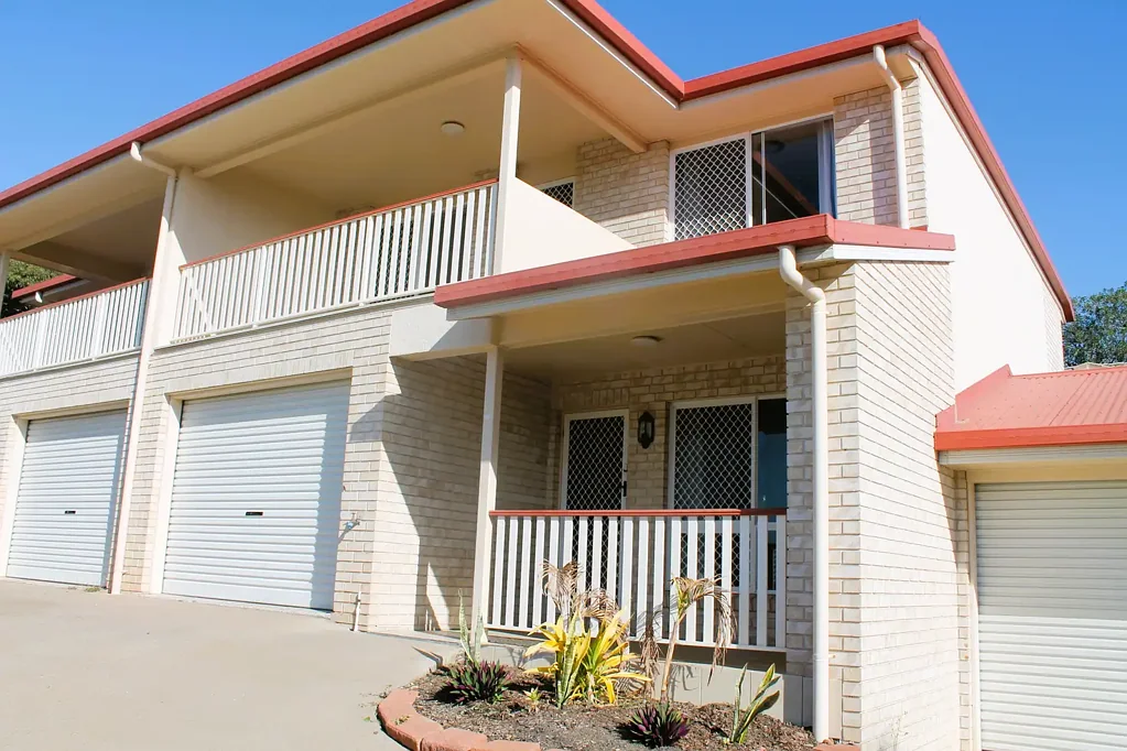 Cooee Bay 3 Bedroom Secure Your Slice of Cooee Bay - Modern Townhouse, Prime Location