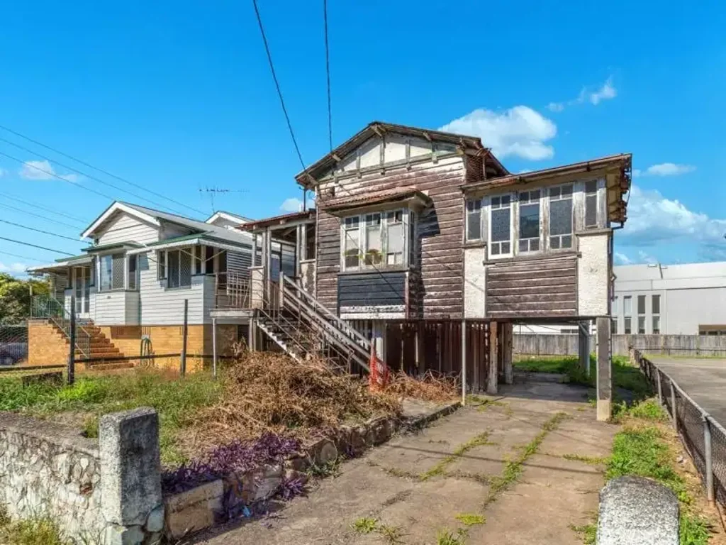 Ascot 2 Bedroom Renovator’s Dream with Council Approval in Blue-Chip Ascot Endless Potential Awaits