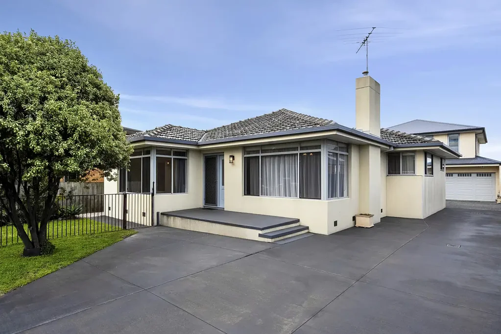 Stylish & Low-Maintenance Living in a Prime Geelong Location