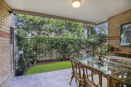 2/169 Flower Street, Northgate