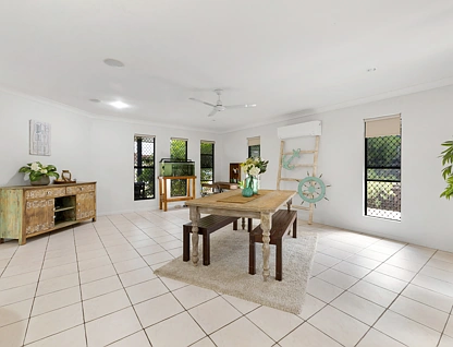 27 Victor Avenue, Glenella, QLD 4740, 4房, 2浴, House