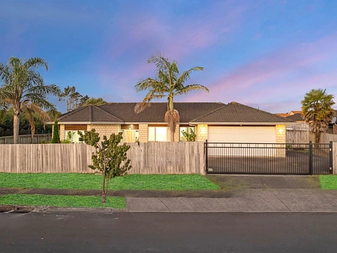 Papakura 4房  BRICK AND TILE DREAM HOME!