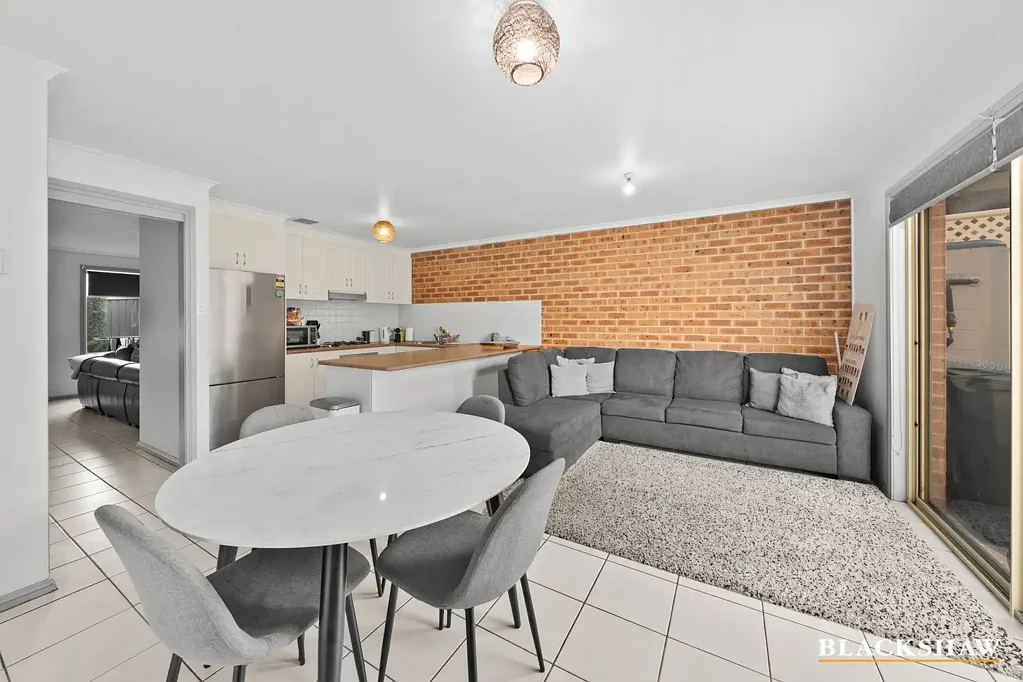 2/24 Binaburra Place, Karabar, NSW 2620