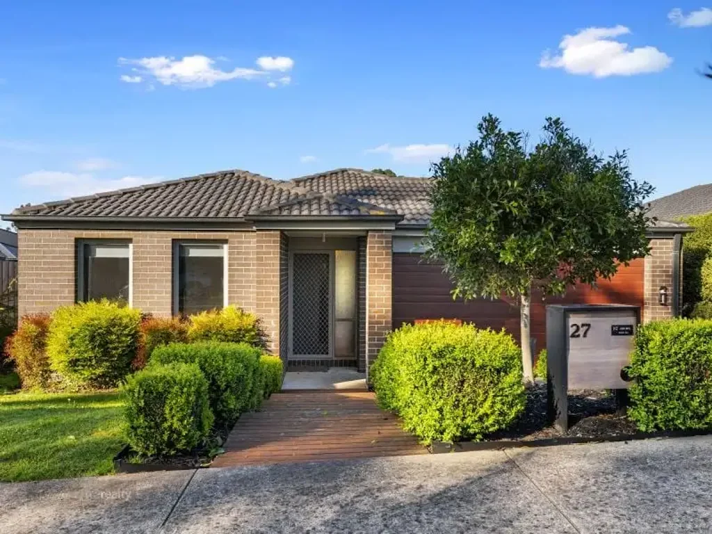 Korumburra 3 Bedroom Your as-new home awaits.