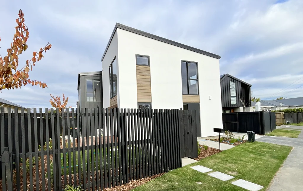 Brrand new 3 bedroom in Spreydon